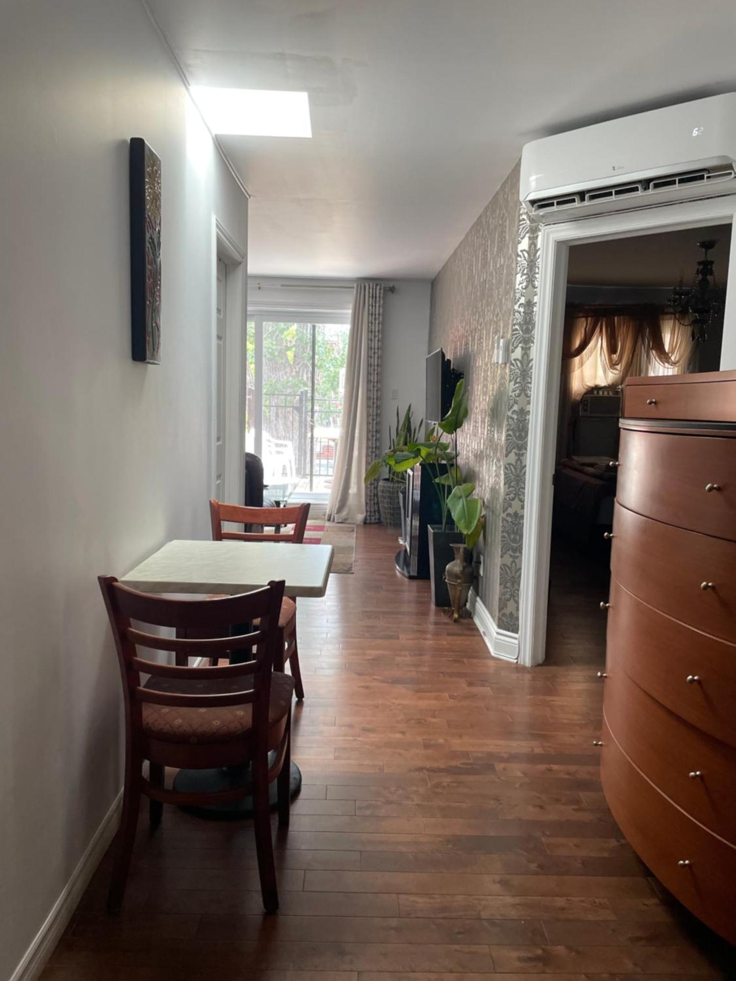 Self Service Small Breakfast, 2 Double Beds Private Room Montréal Exterior foto